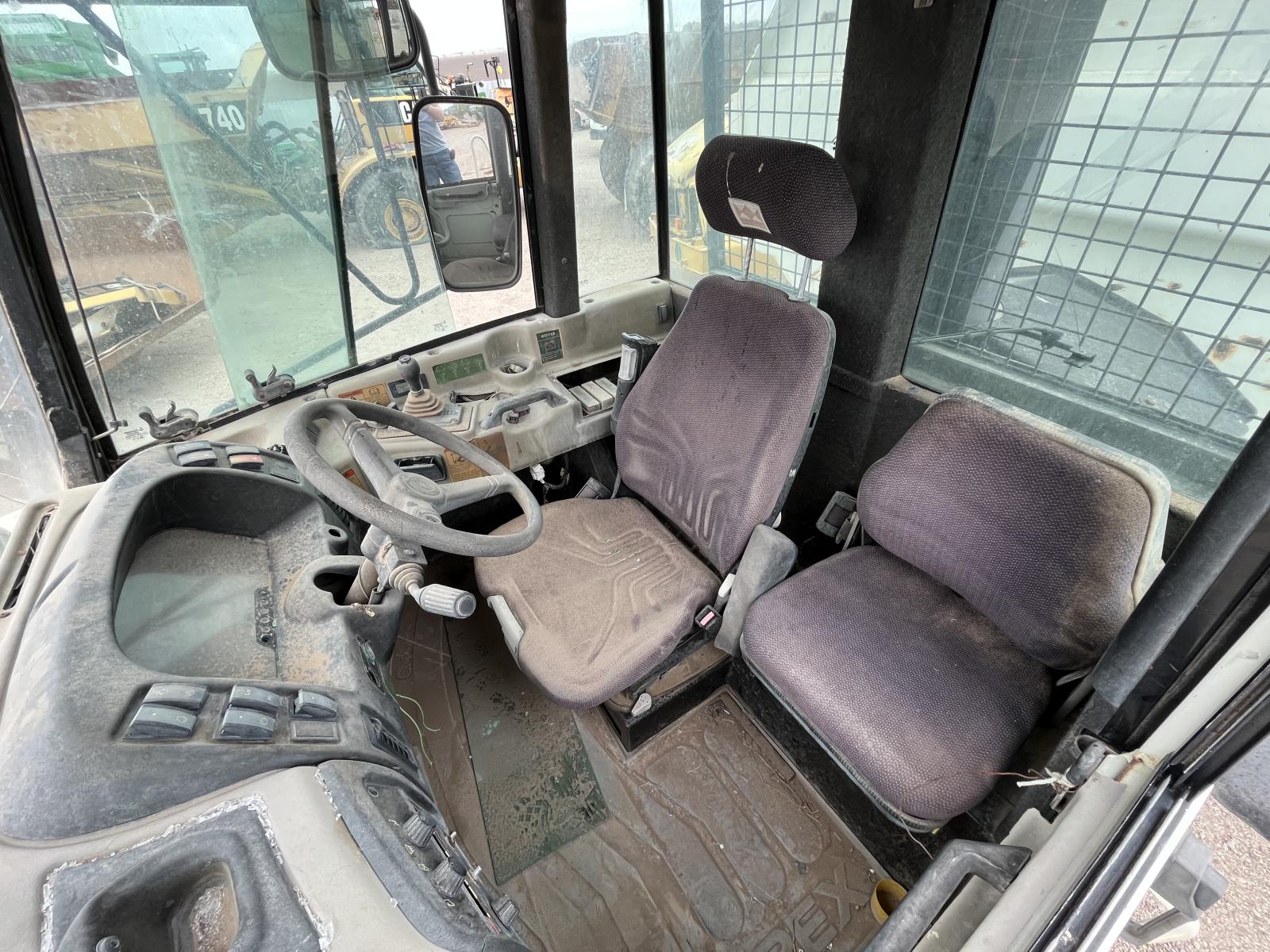 ./imagenes/INVOICE/2019/17635/DOMPE ARTICULADO TEREX TA30 (3).JPG